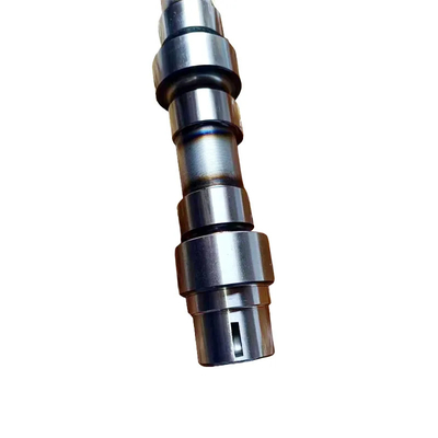 ชิ้นส่วนเครื่องยนต์ดีเซลของแท้ ISB6.7 ชิ้นส่วนเครื่องยนต์รถขุด Forged 3947007 Engine Camshaft