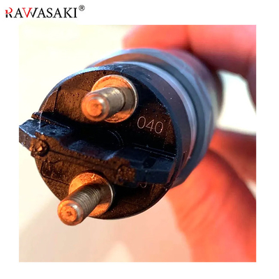 ชิ้นส่วนเครื่องยนต์รถขุด DE08 หมายเลขชิ้นส่วนหัวฉีด 65.10101-7050A