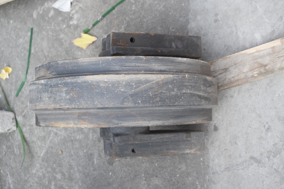 อะไหล่รถเขื่อน R210-7 Excavator Idler รับประกัน 12 เดือน